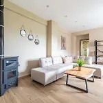 Beautiful Home In The Countryside